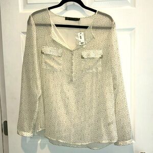 Outback Red Long Sleeve Blouse - Metallic Pattern - Size L - NWT